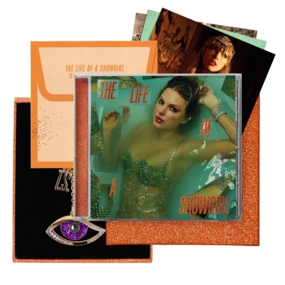 Taylor Swift Life Of A Show Girl: Sweat And Vanilla Limited Edition